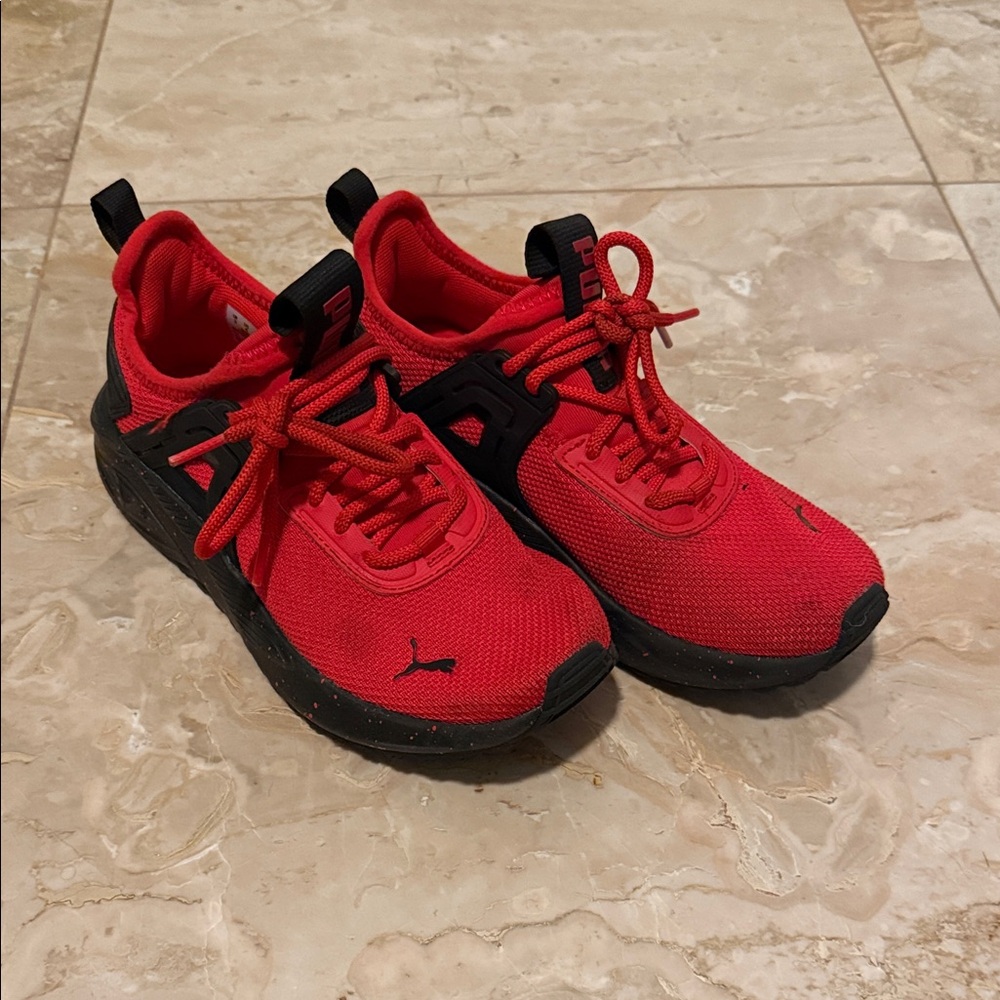 Kids Puma Red Athletic Shoes Size 4